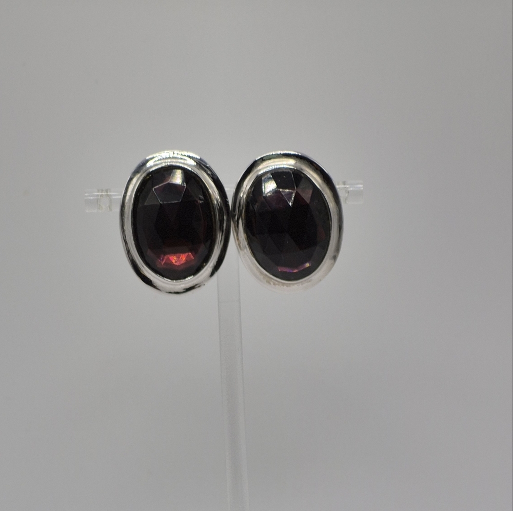 Les Bernard Vintage Clip On Earrings.  Collectible!  1.25"  Gorgeous Color!
